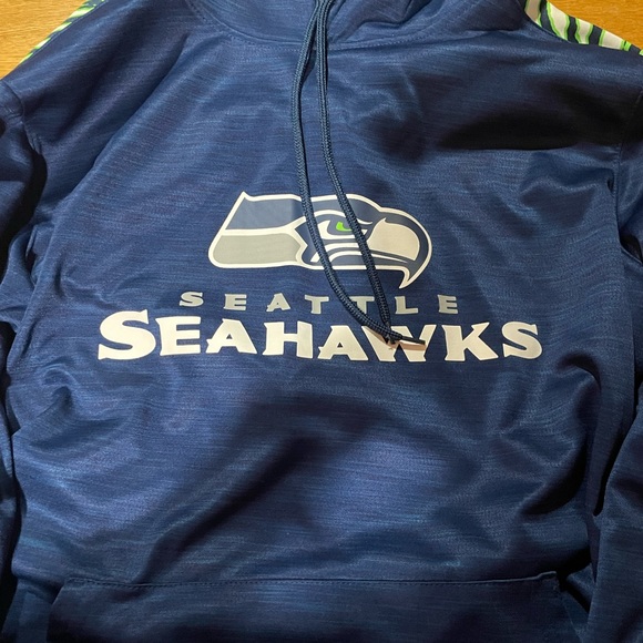 Men’s Seattle Seahawks hoodie - Picture 2 of 3